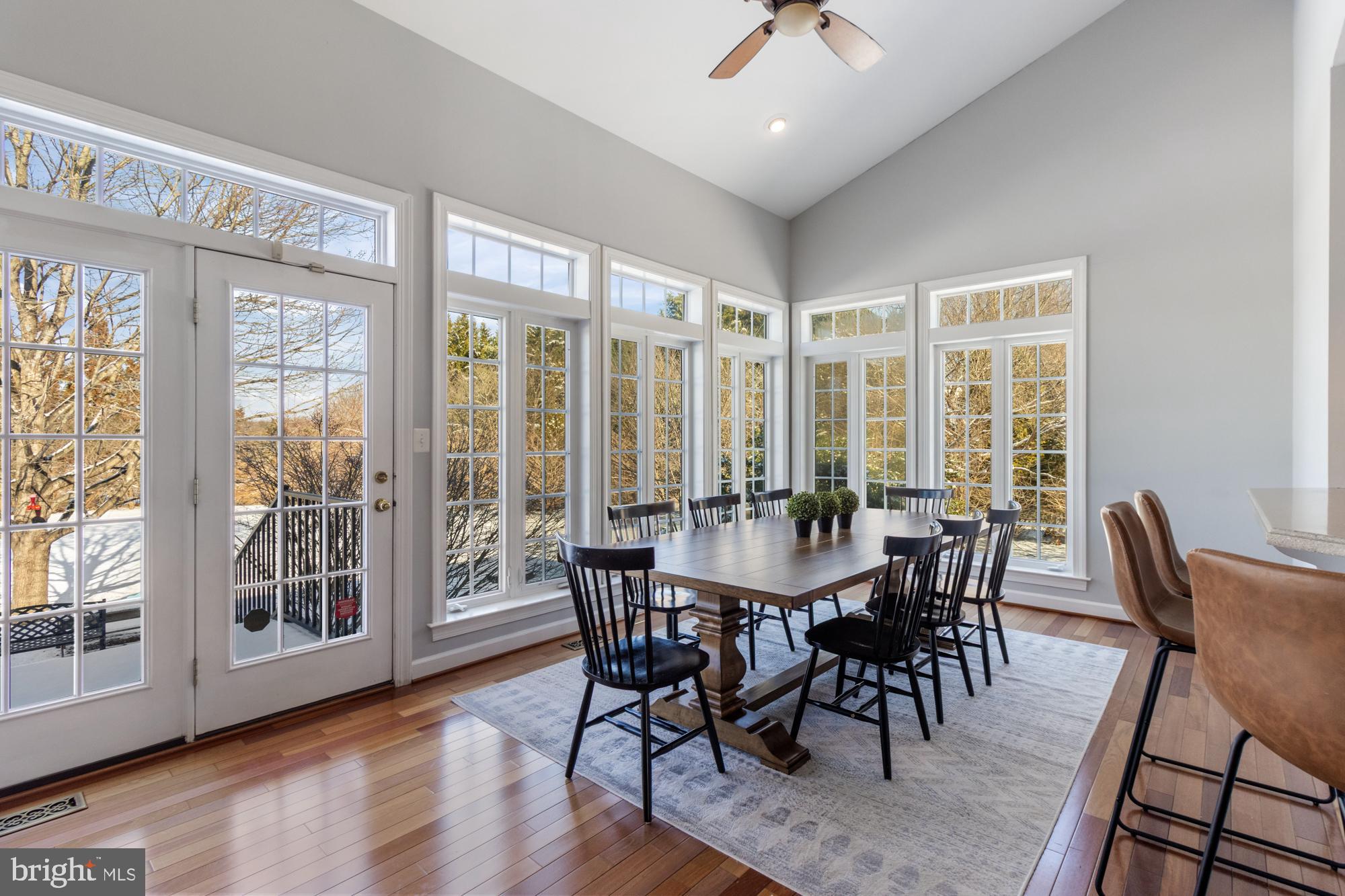 COLVARD MANOR - Residential