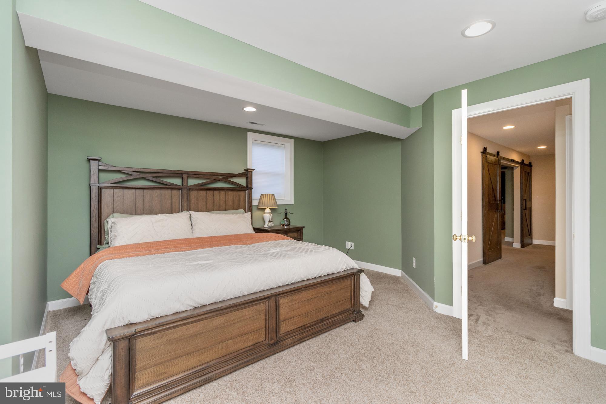 COLVARD MANOR - Residential