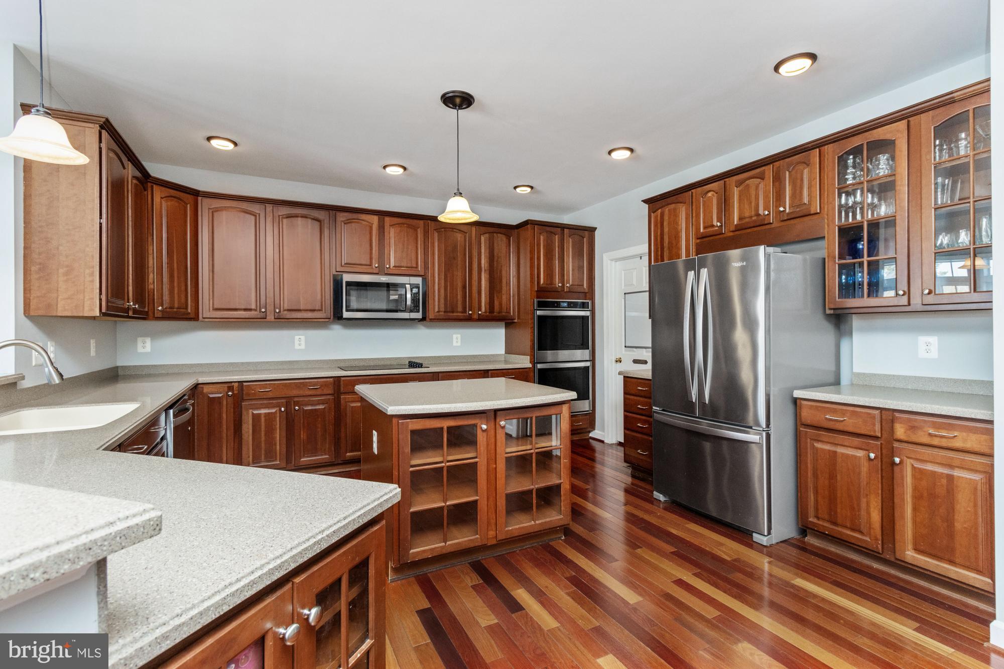 COLVARD MANOR - Residential