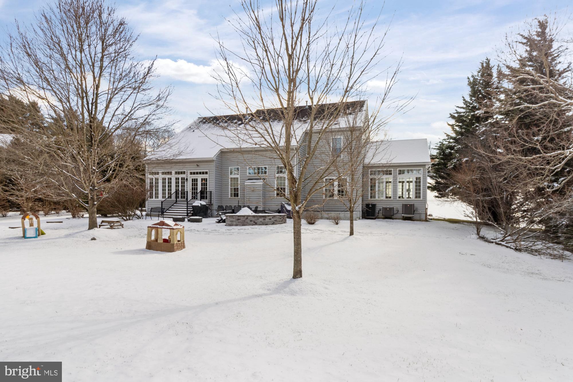 COLVARD MANOR - Residential