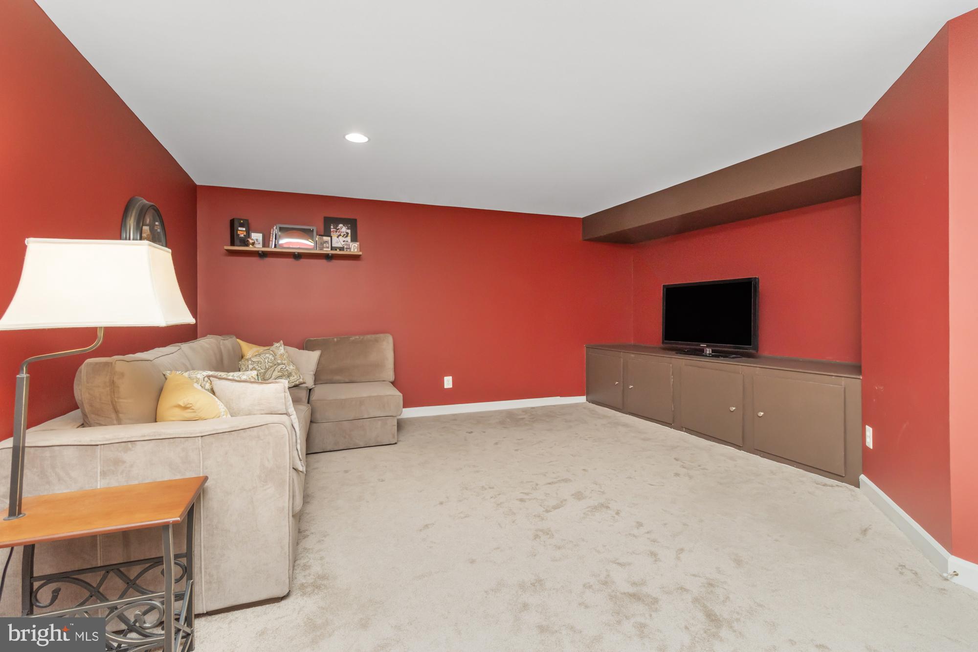 COLVARD MANOR - Residential