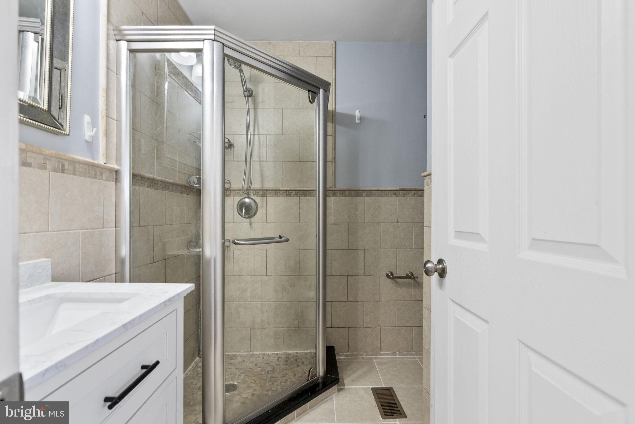 HAWTHORNE - Residential