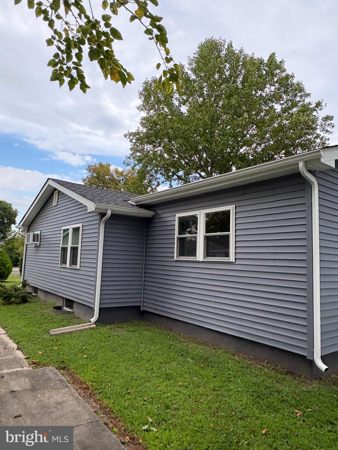 119 W ELMER STREET