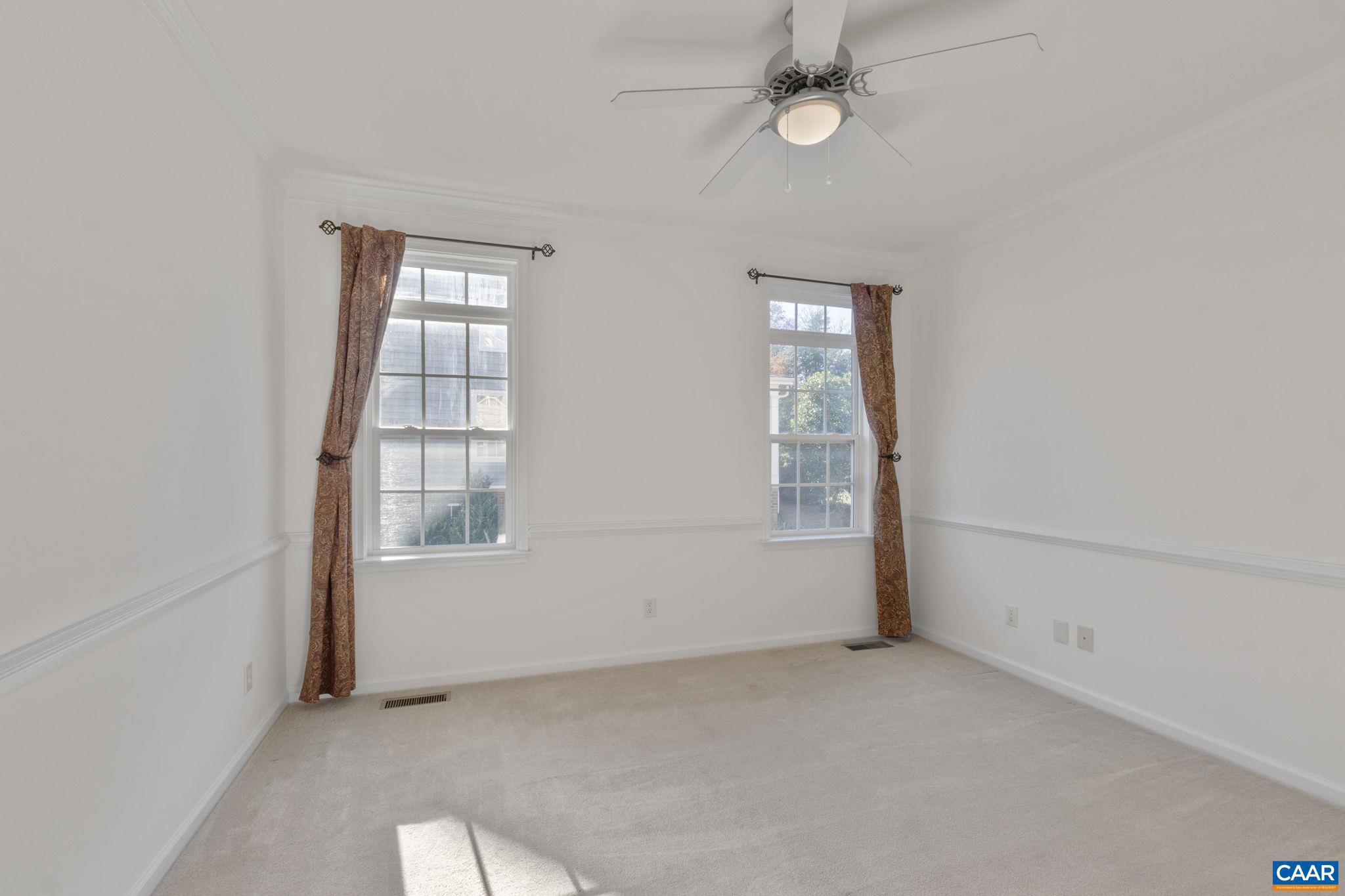 MOSBY MOUNTAIN - Residential