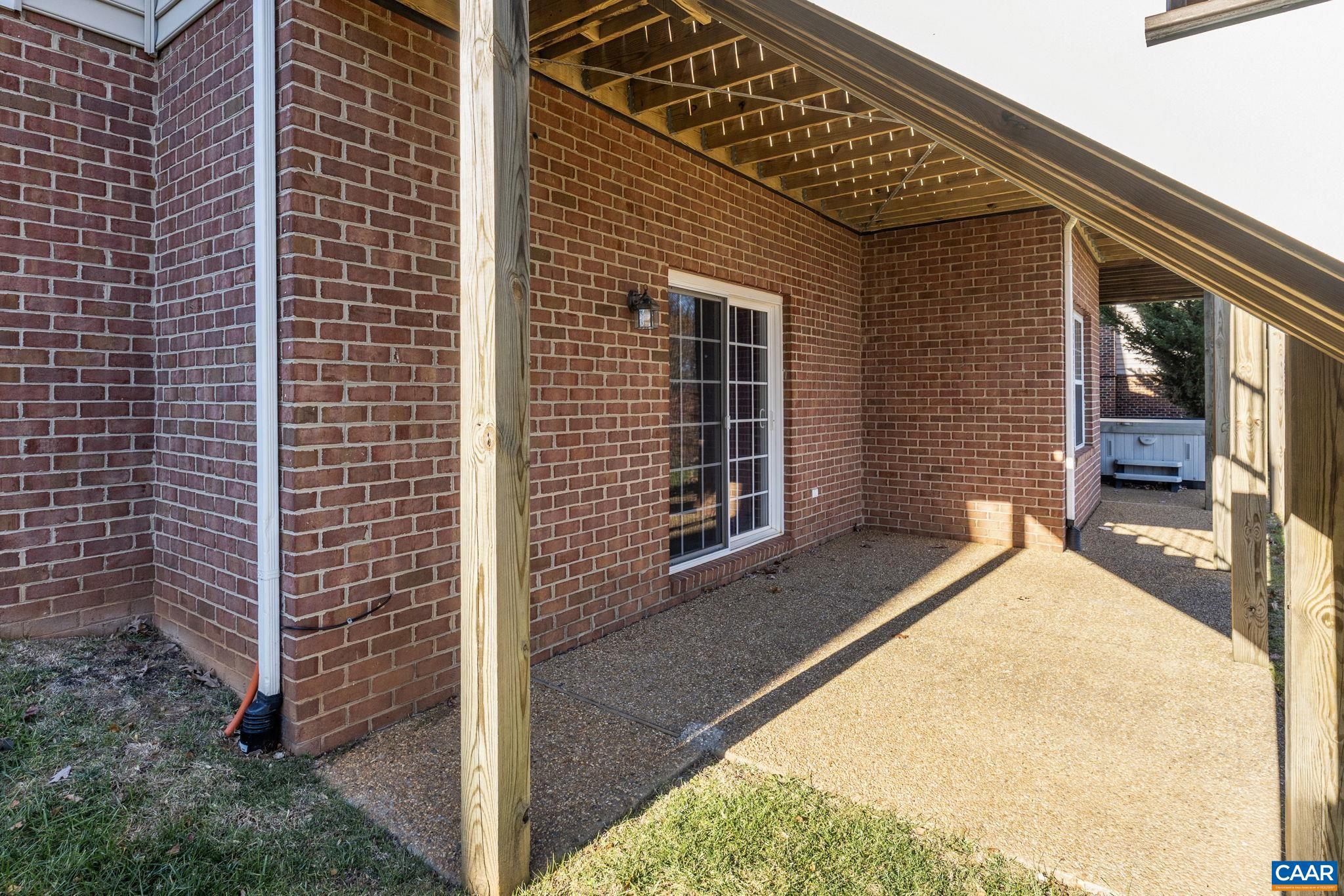 MOSBY MOUNTAIN - Residential