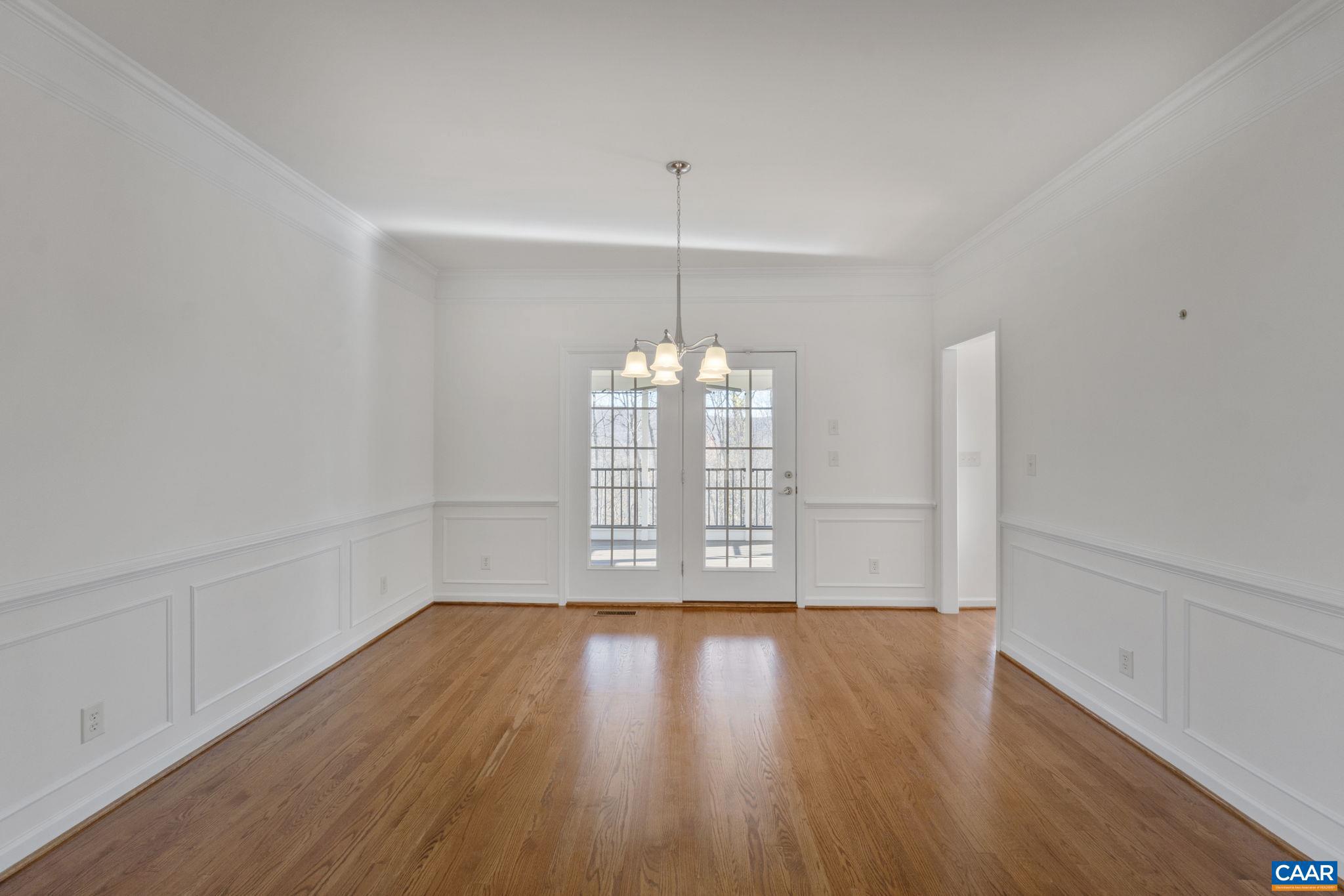 MOSBY MOUNTAIN - Residential