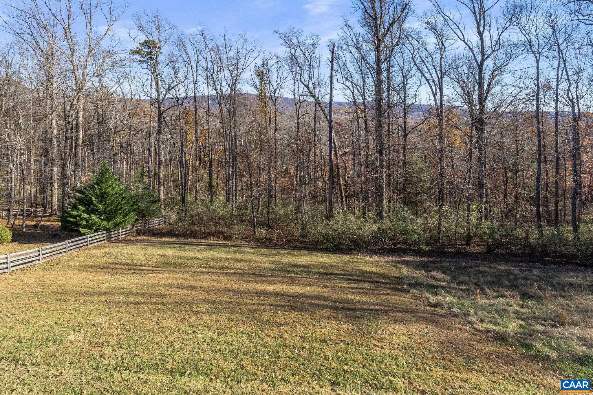 MOSBY MOUNTAIN - Residential