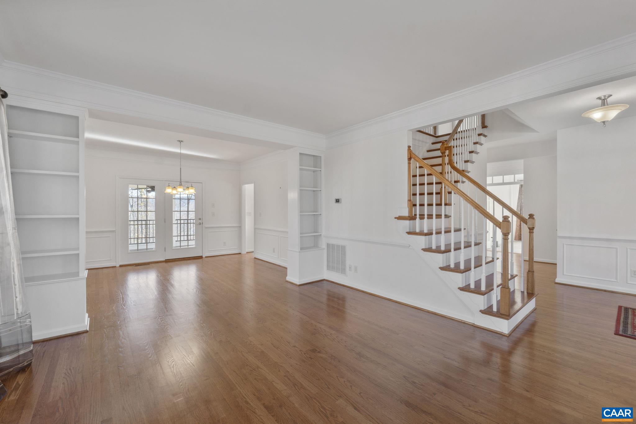 MOSBY MOUNTAIN - Residential