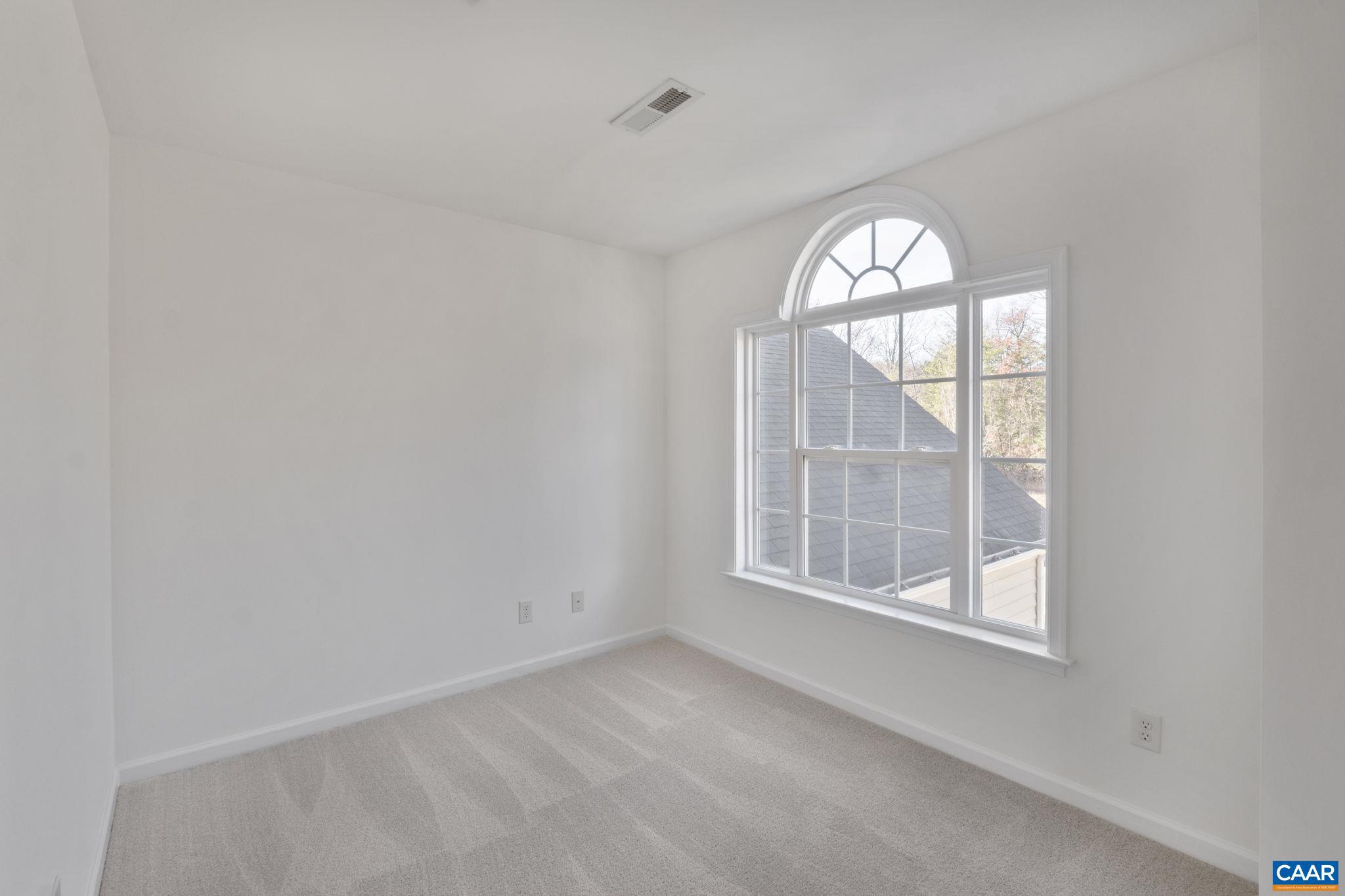 MOSBY MOUNTAIN - Residential