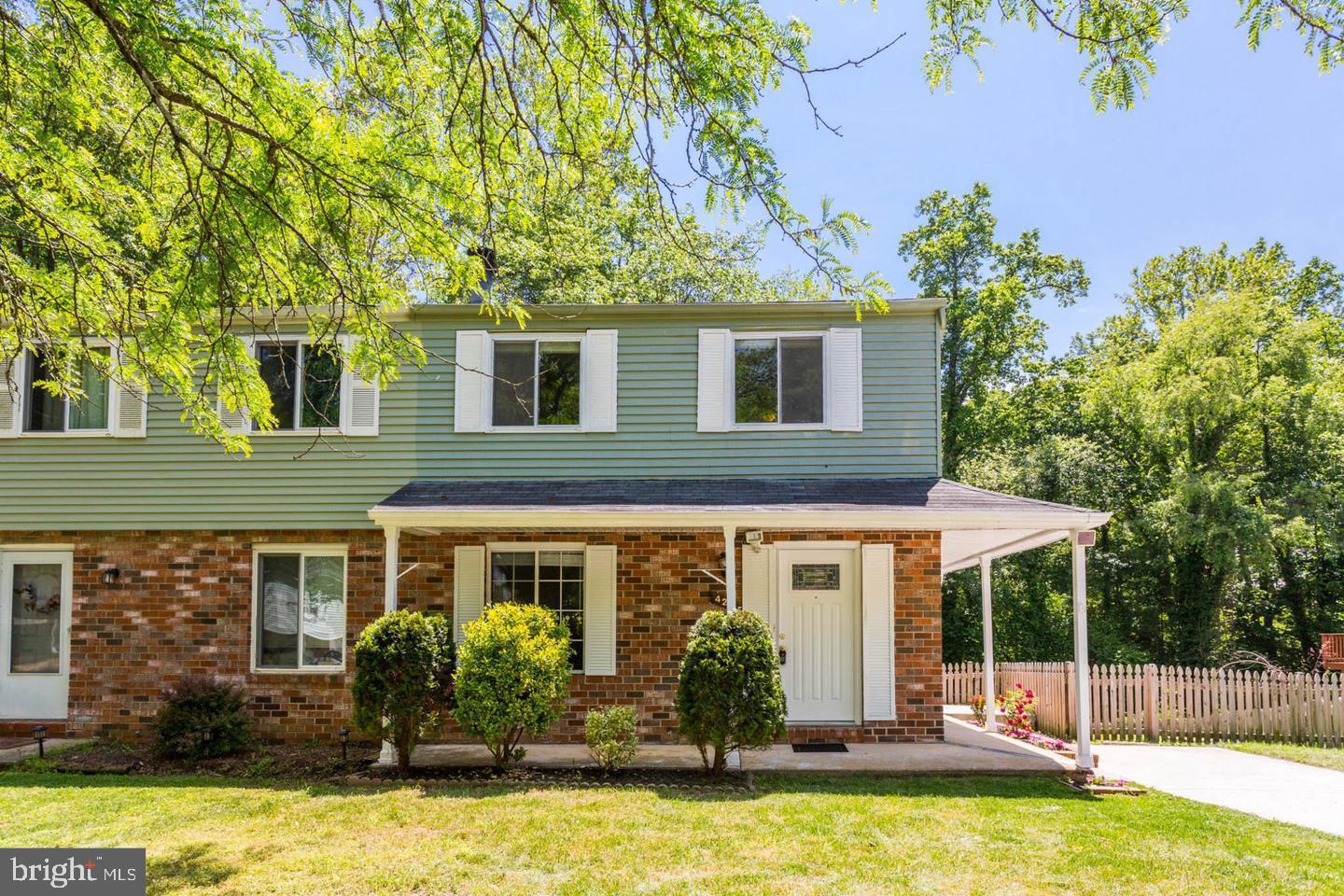 425 BLOSSOM TREE COURT