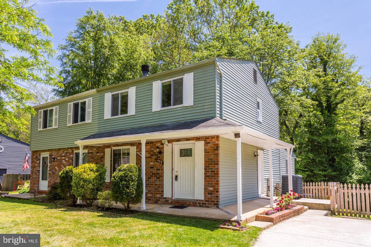425 BLOSSOM TREE COURT