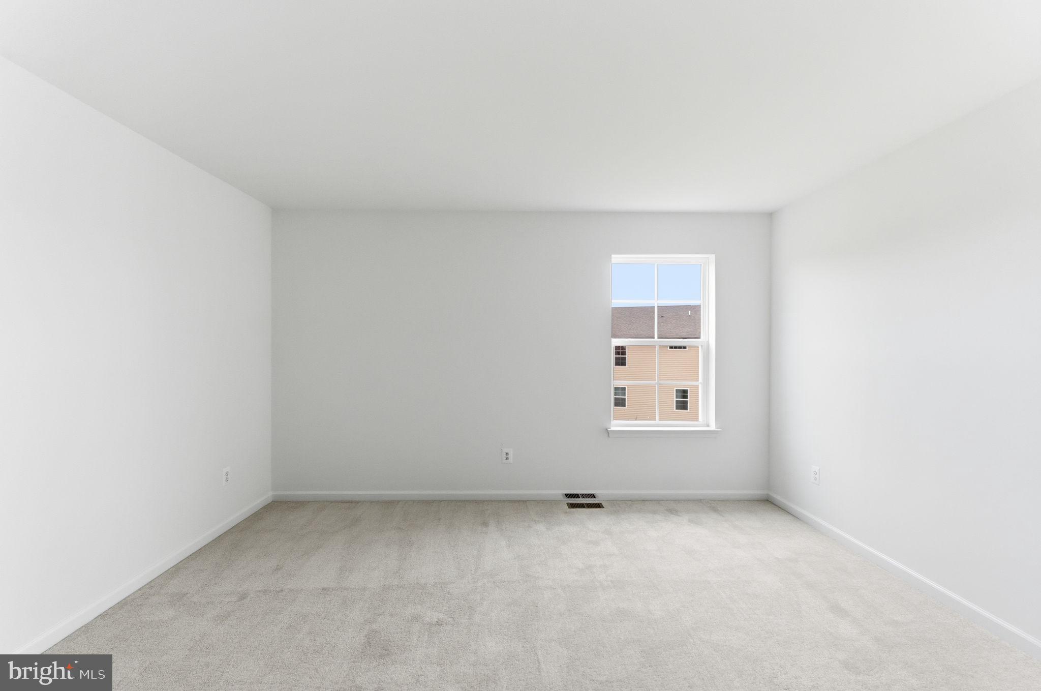 KING'S CROSSING - Residential