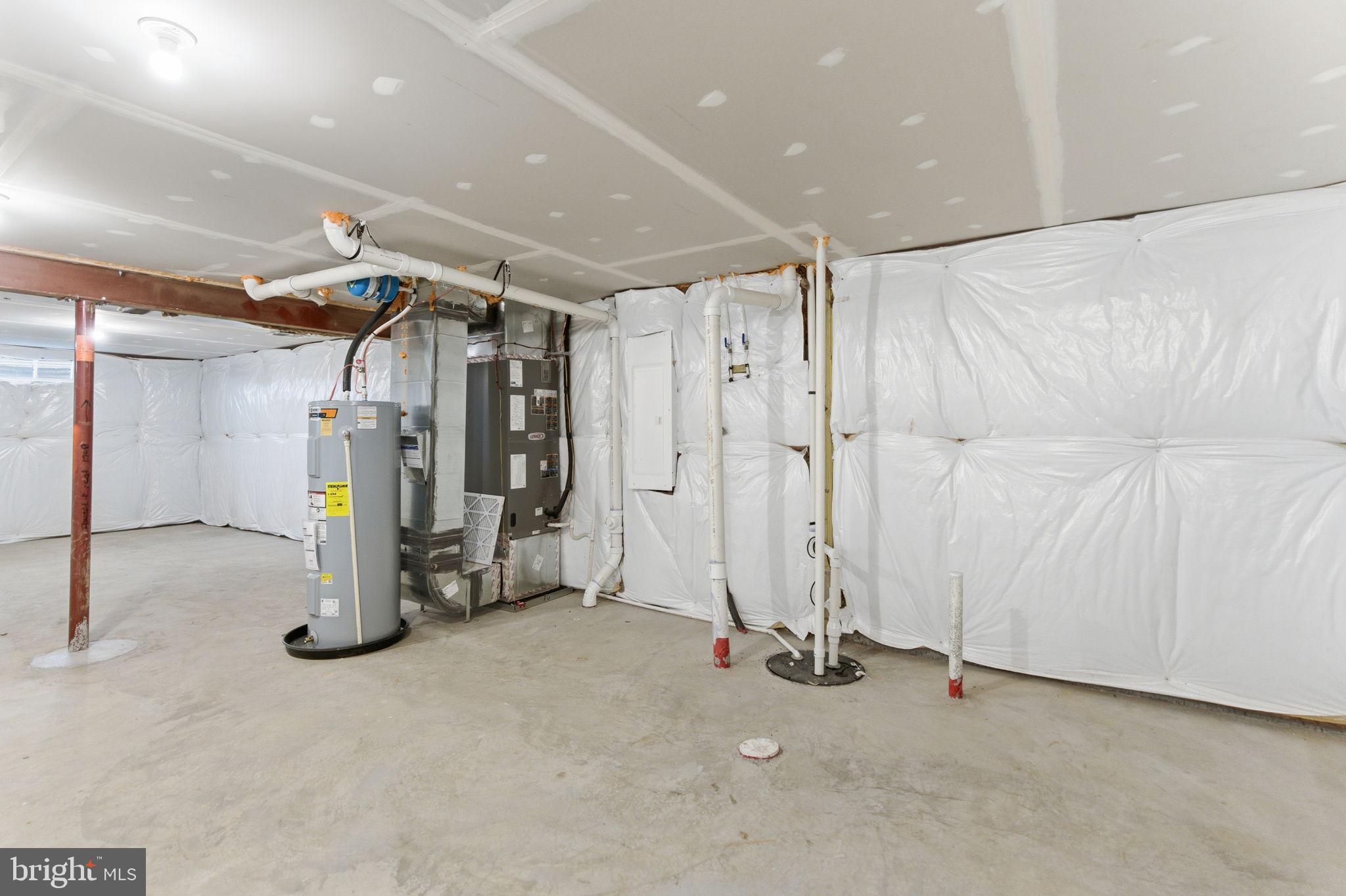 KING'S CROSSING - Residential