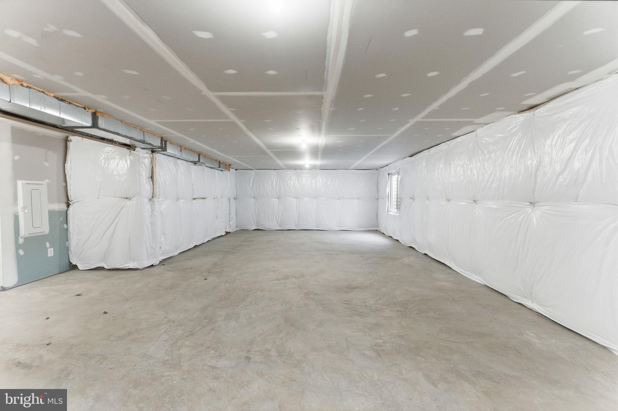 KING'S CROSSING - Residential