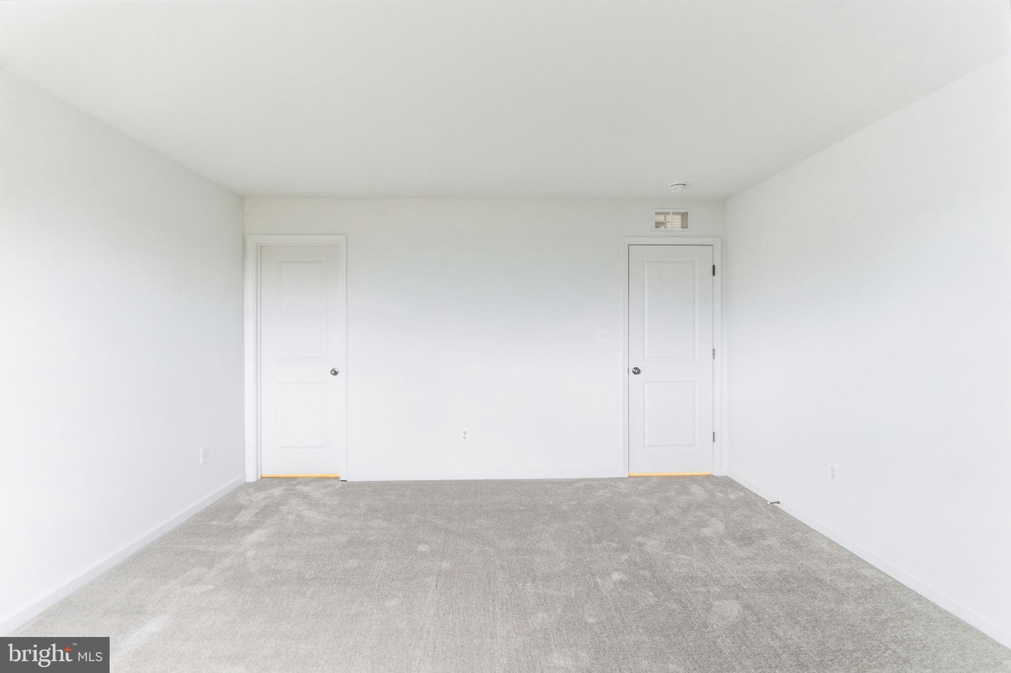 KING'S CROSSING - Residential