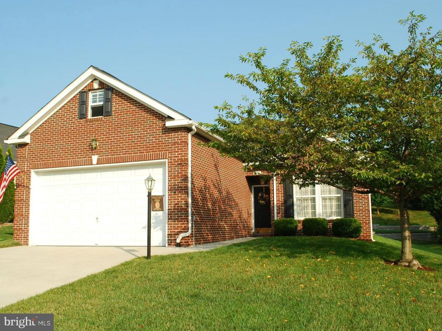 PRICED TO SELL!! Immaculate  3BR 2B brick front in gated adult 55+**Open Kit/Fam RM** Lg MBR w/4' extension**Custom Blinds/window treatments**  House wrap insulation**New Carrier high efficiency HVAC**Ext 4' garage w/walk-up to finished storage** Custom brick patio**irrig system**perm river rock mulch**Many amenities: daily activities, classes, indoor/outdoor pool**