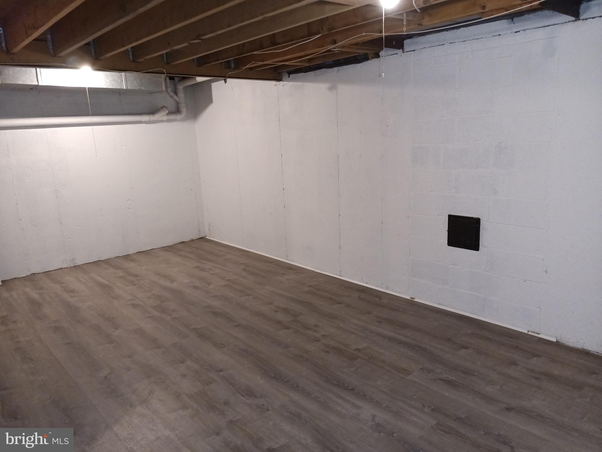 SENECA RIDGE - Residential Lease