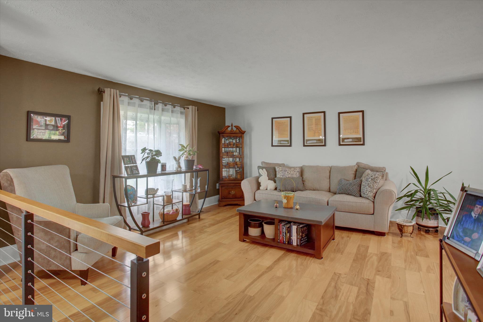 GLADE MANOR - Residential