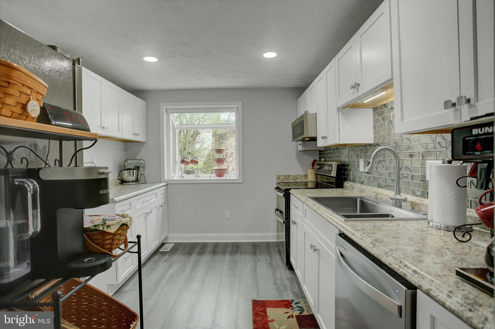 GLADE MANOR - Residential