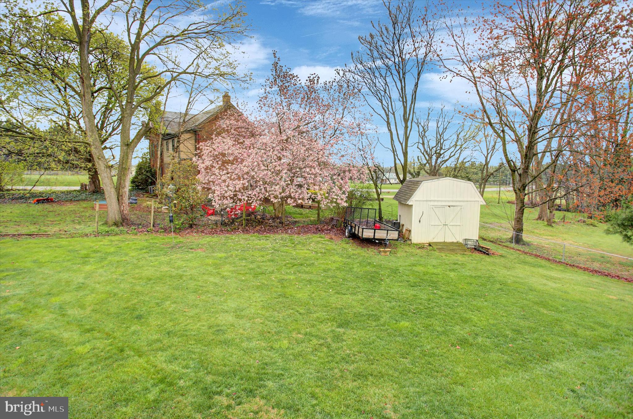 GLADE MANOR - Residential