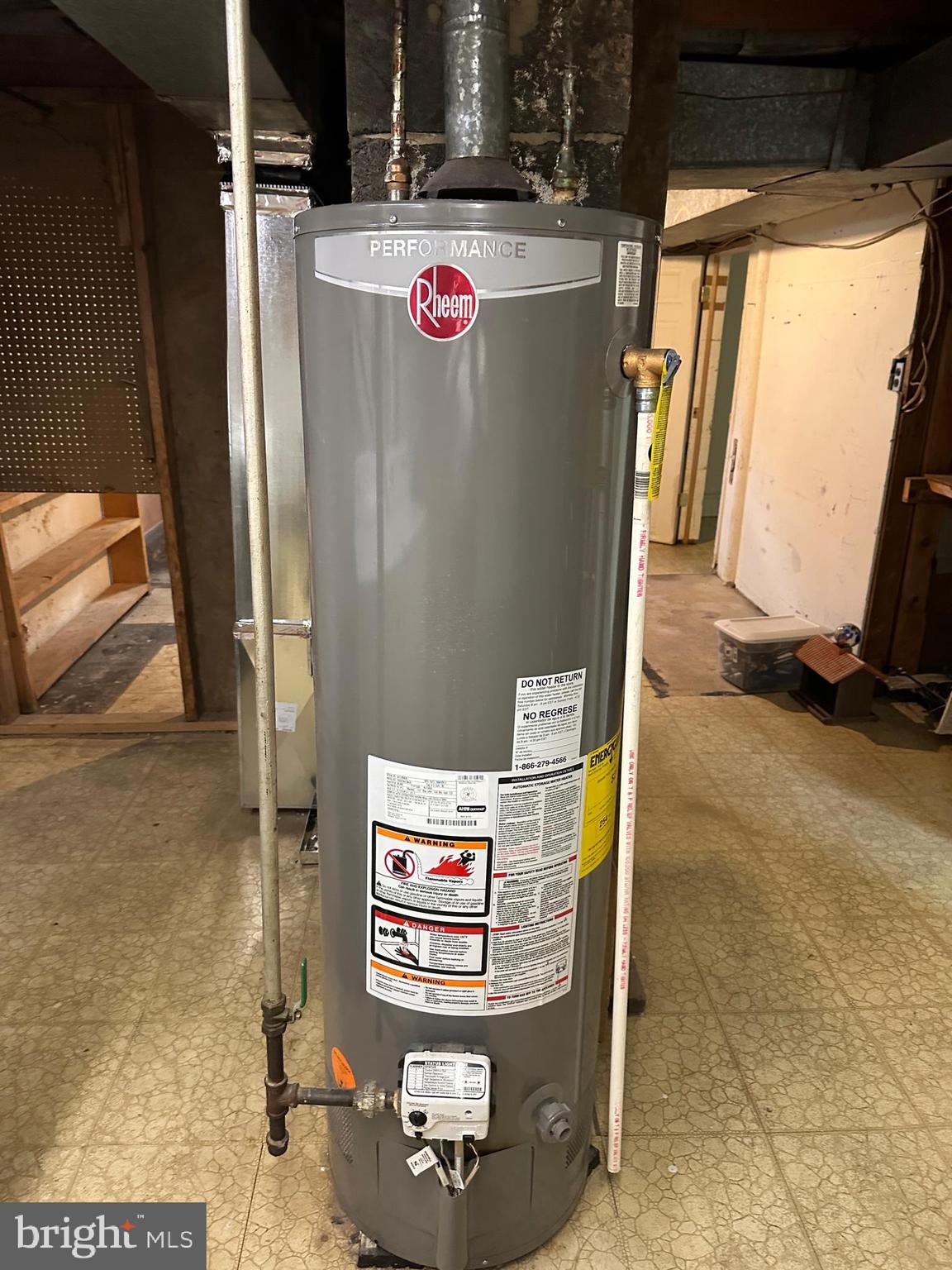 GLENMORE - Residential Lease