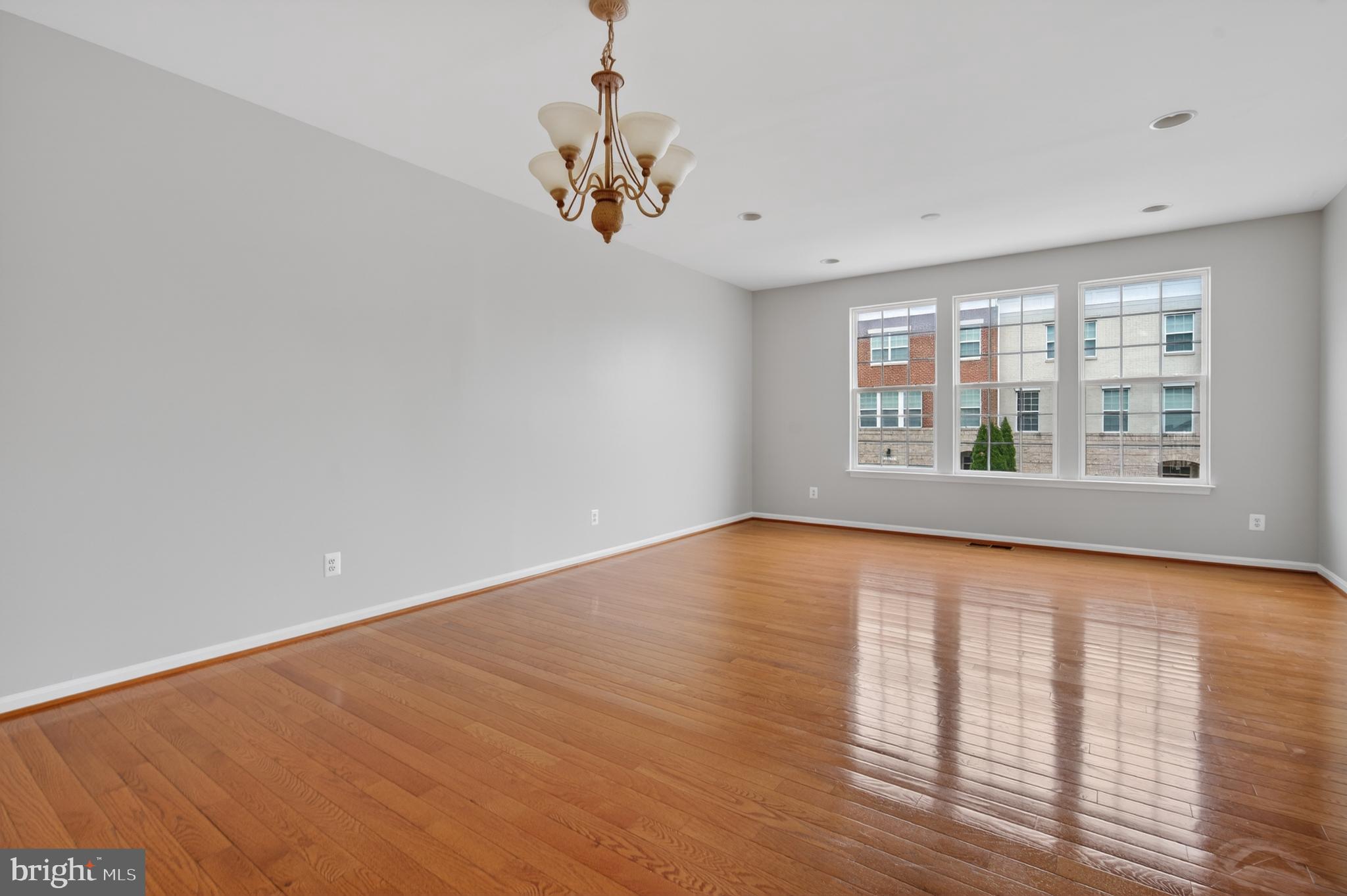 BRAMBLETON - Residential