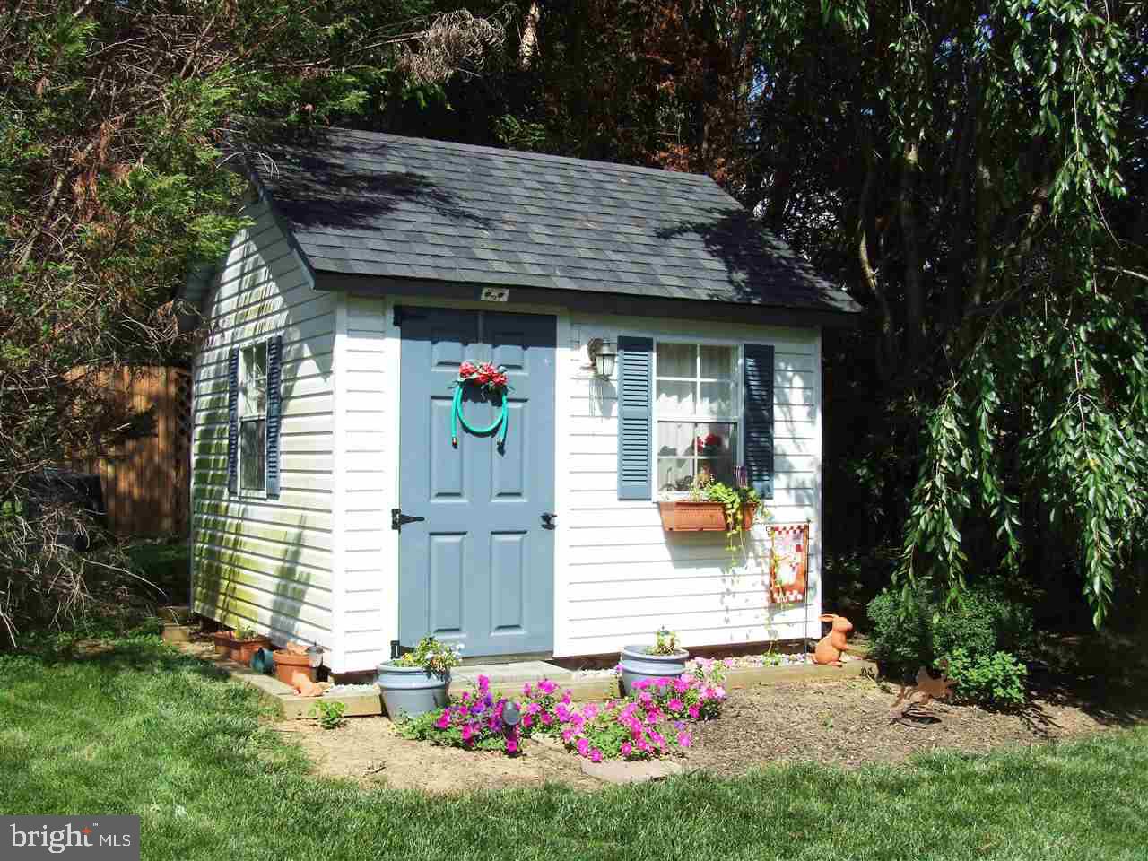 ORIOLE CIRCLE - Residential