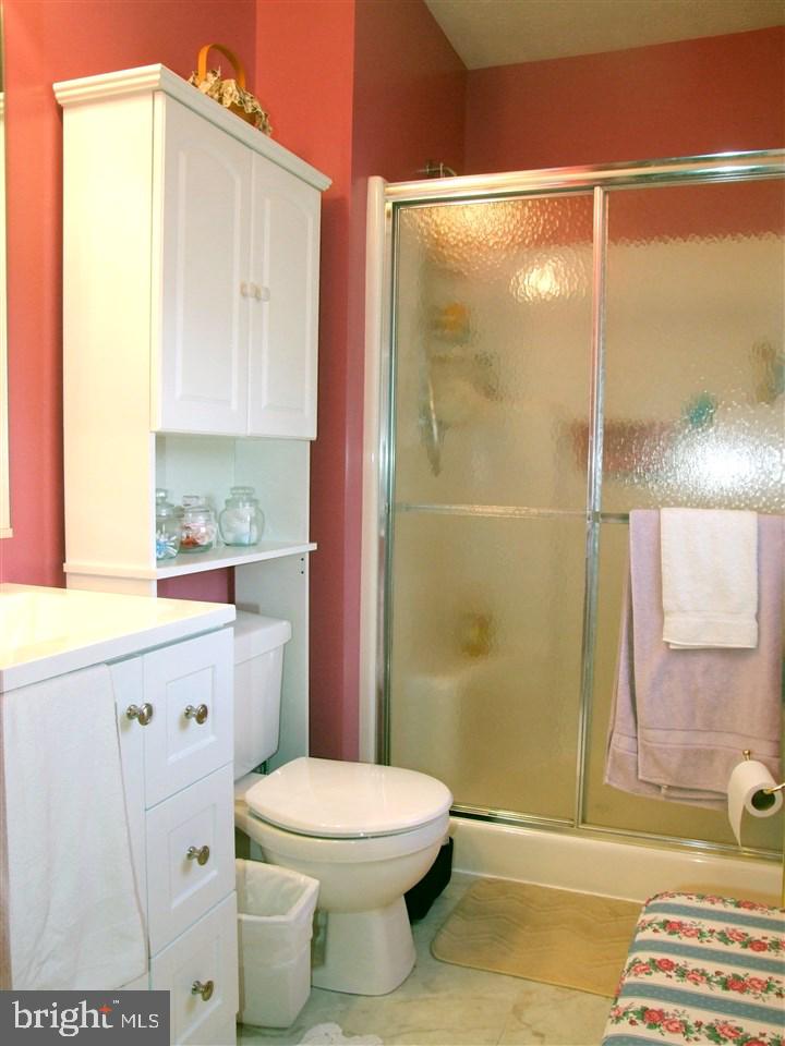 ORIOLE CIRCLE - Residential