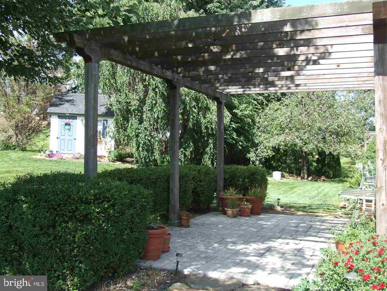 ORIOLE CIRCLE - Residential