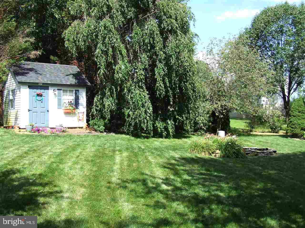 ORIOLE CIRCLE - Residential