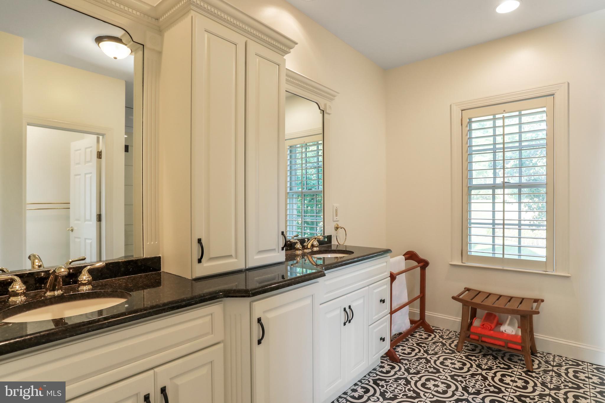 FERNBANK - Residential