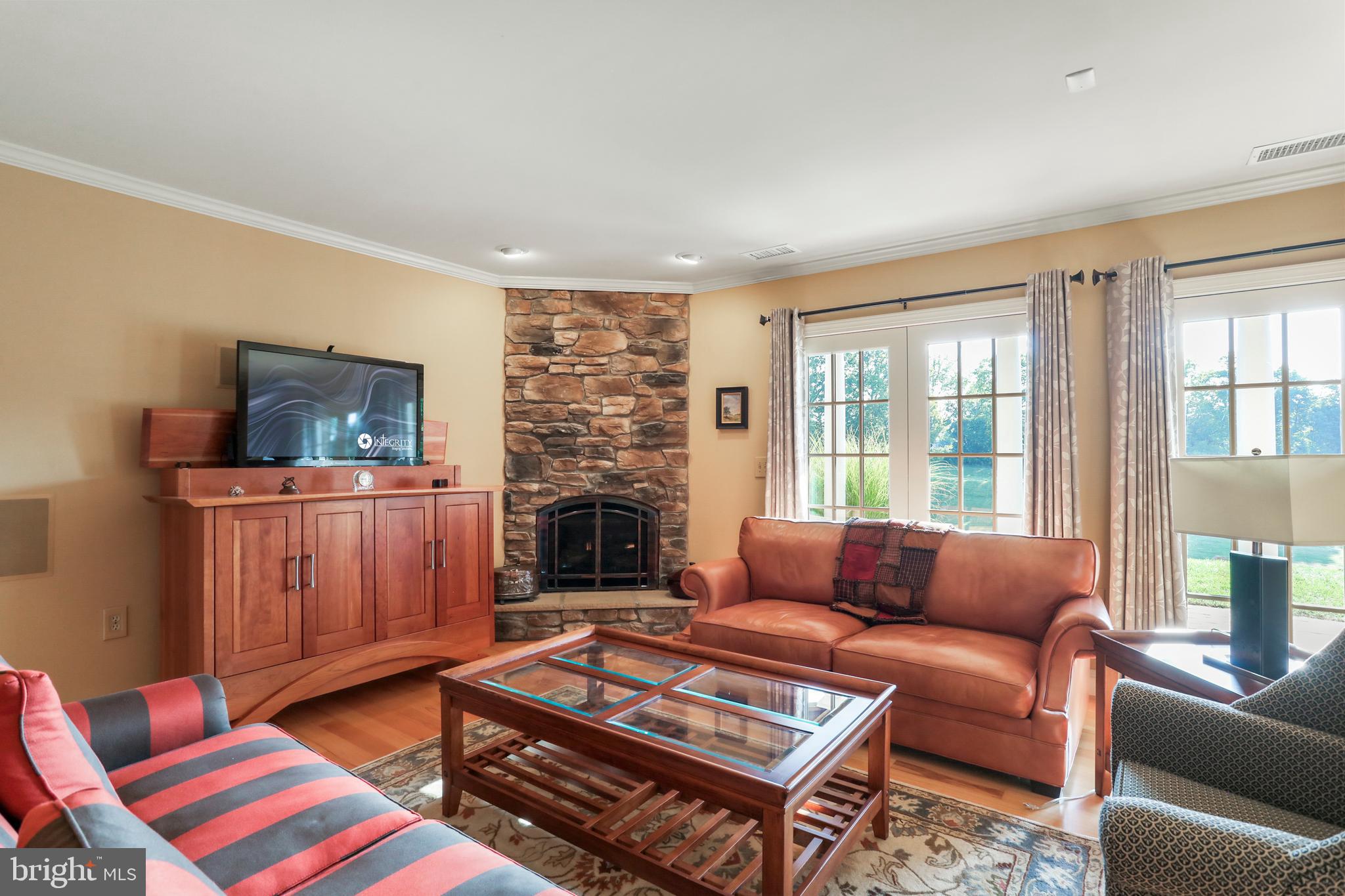 FERNBANK - Residential