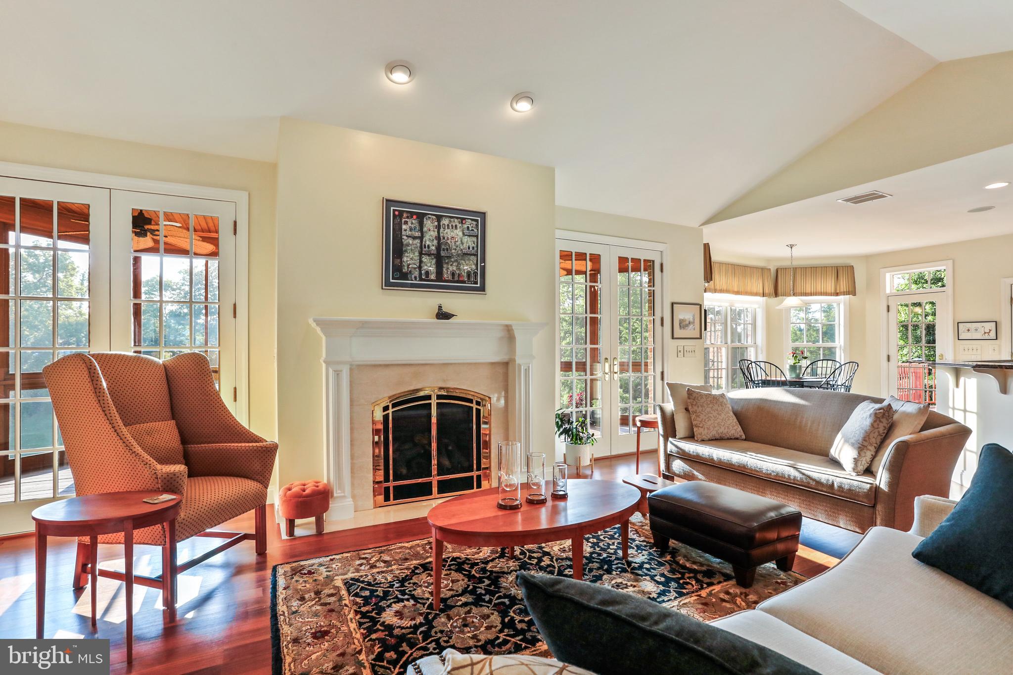 FERNBANK - Residential