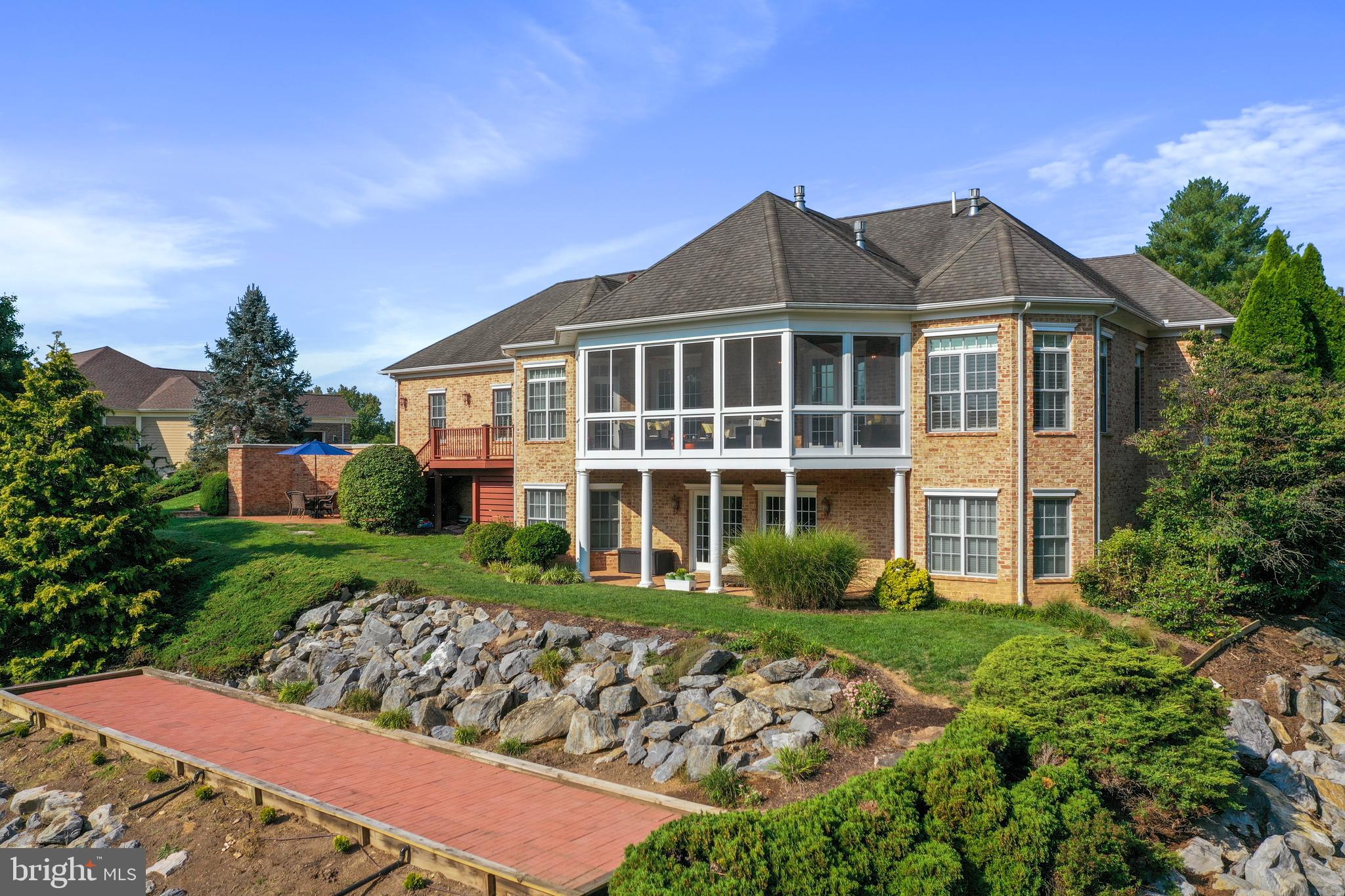 FERNBANK - Residential