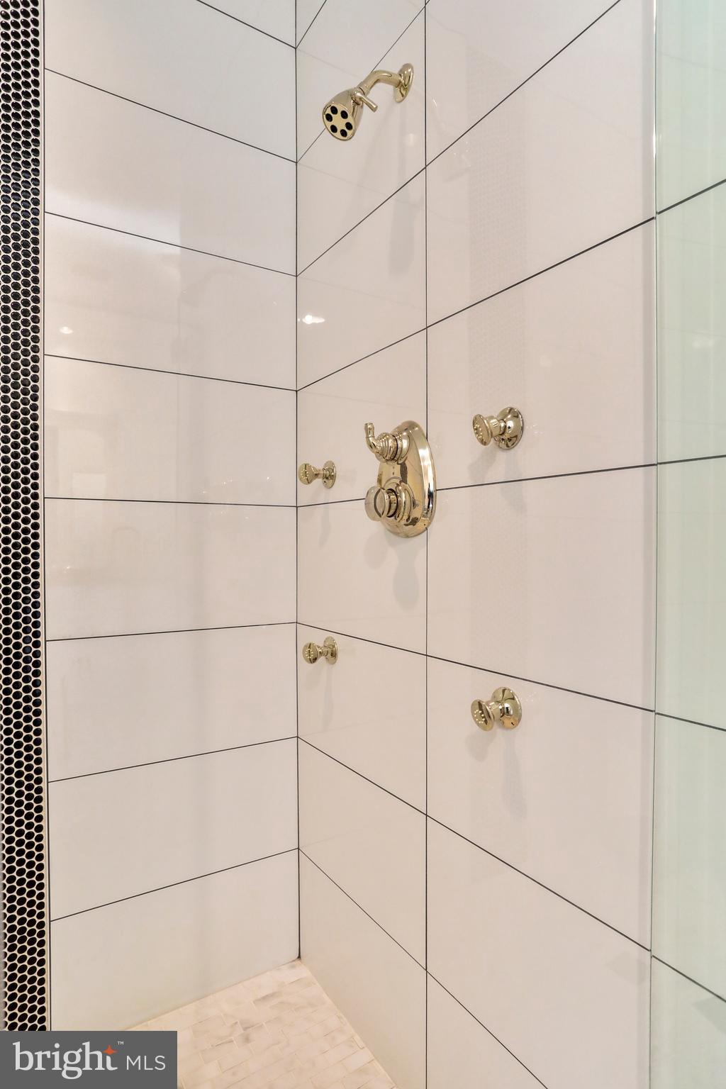 FERNBANK - Residential