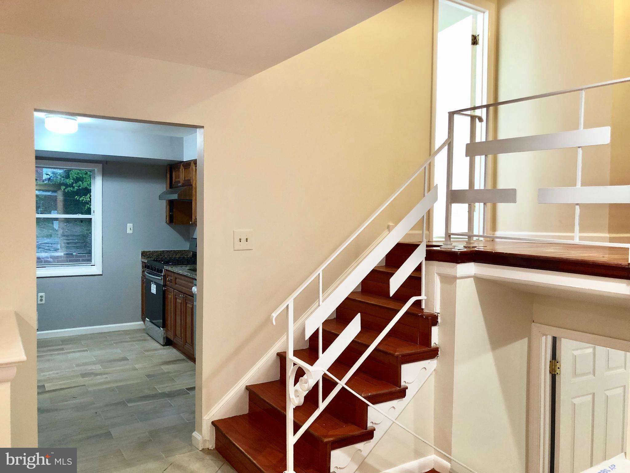 CARROLL KNOLLS - Residential Lease