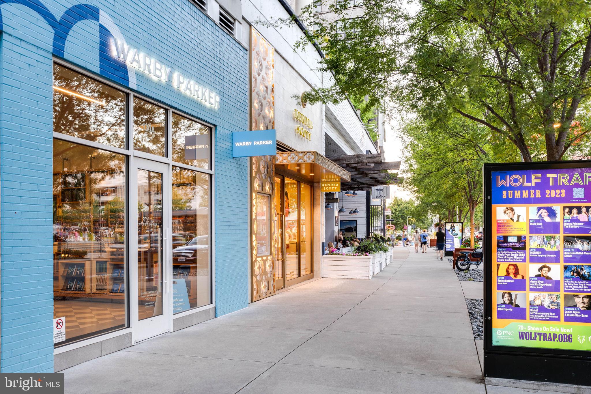 METRO PLACE AT DUNN LORING - Residential