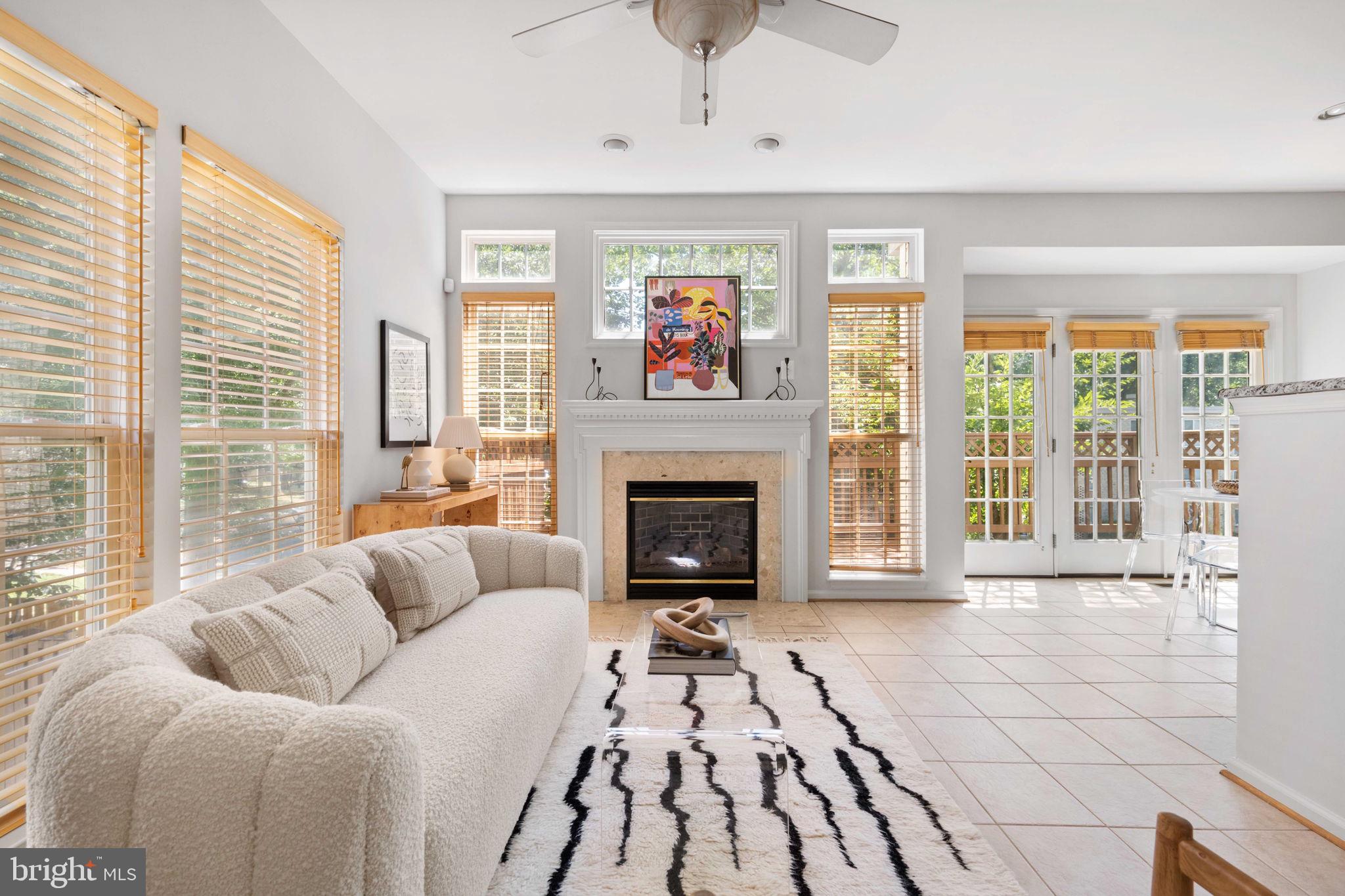 METRO PLACE AT DUNN LORING - Residential