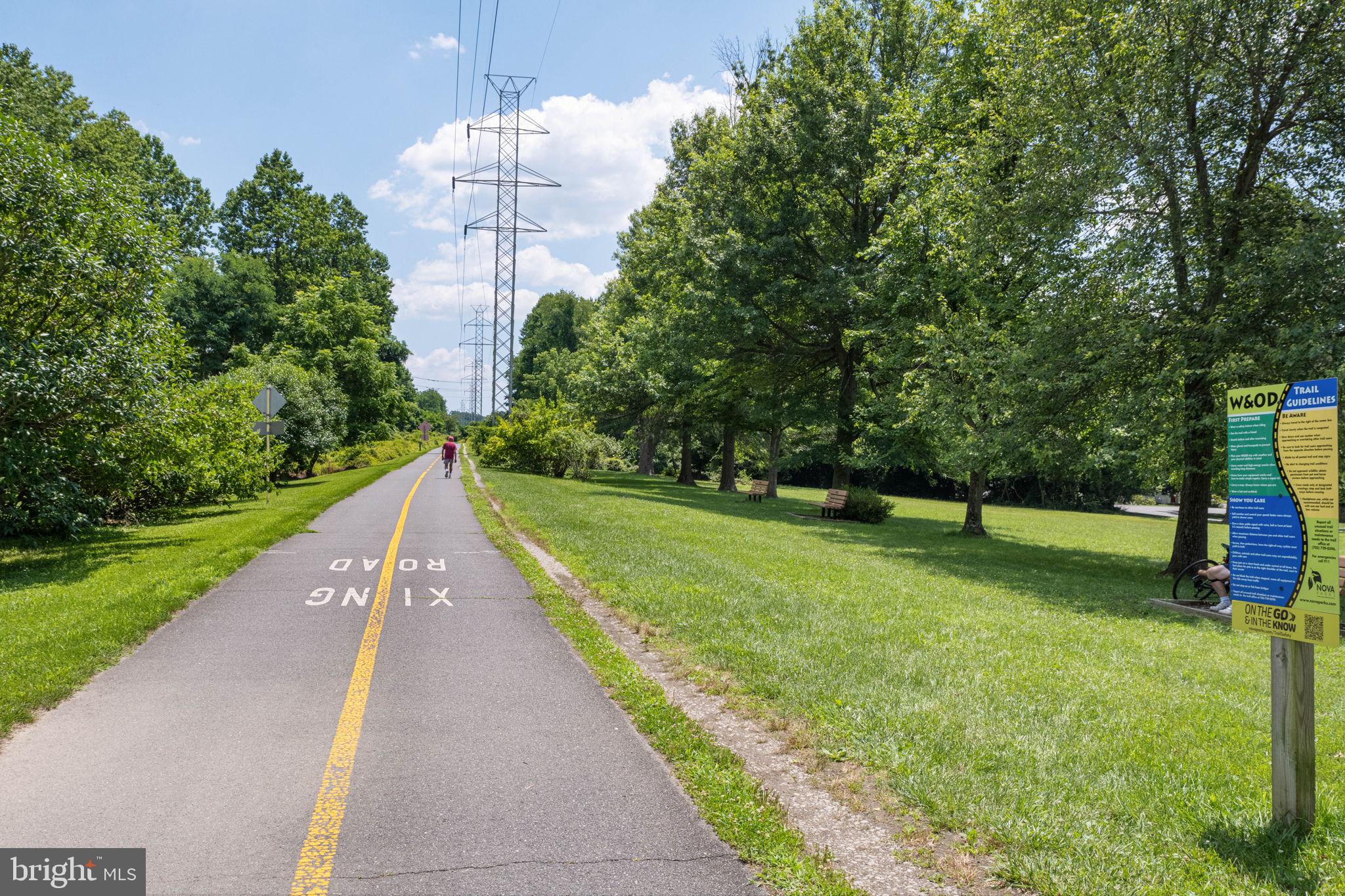 METRO PLACE AT DUNN LORING - Residential