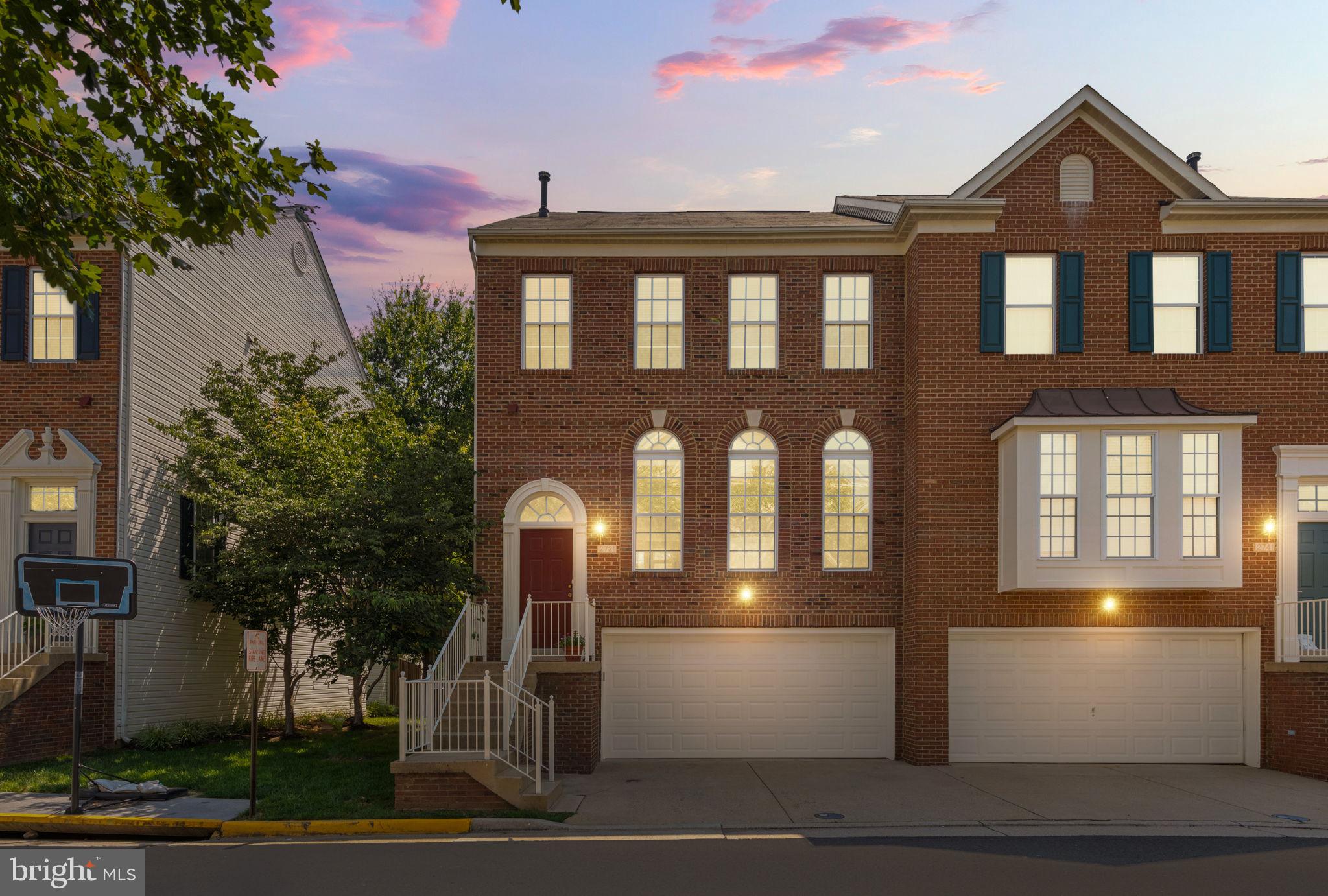 METRO PLACE AT DUNN LORING - Residential