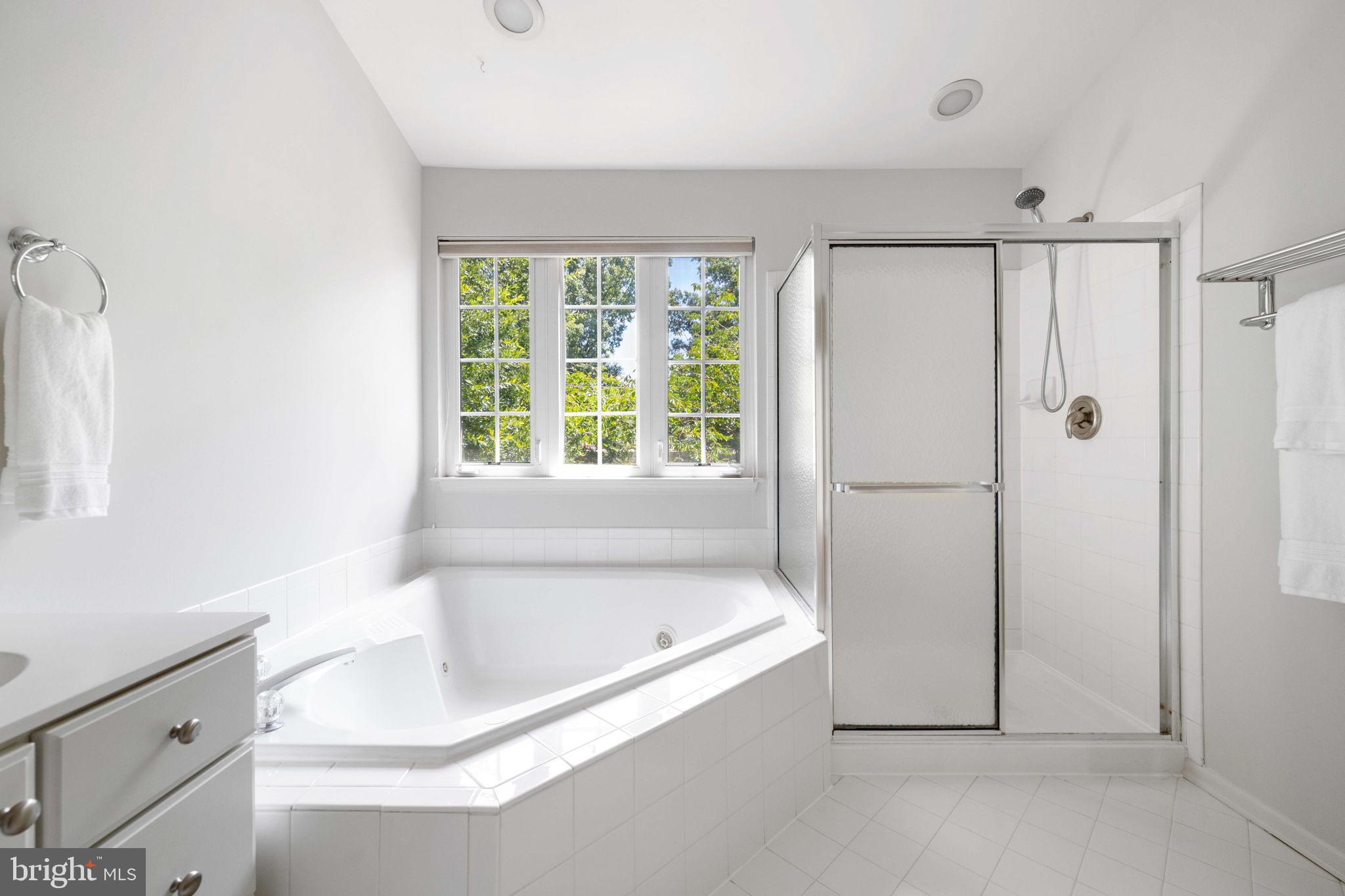 METRO PLACE AT DUNN LORING - Residential