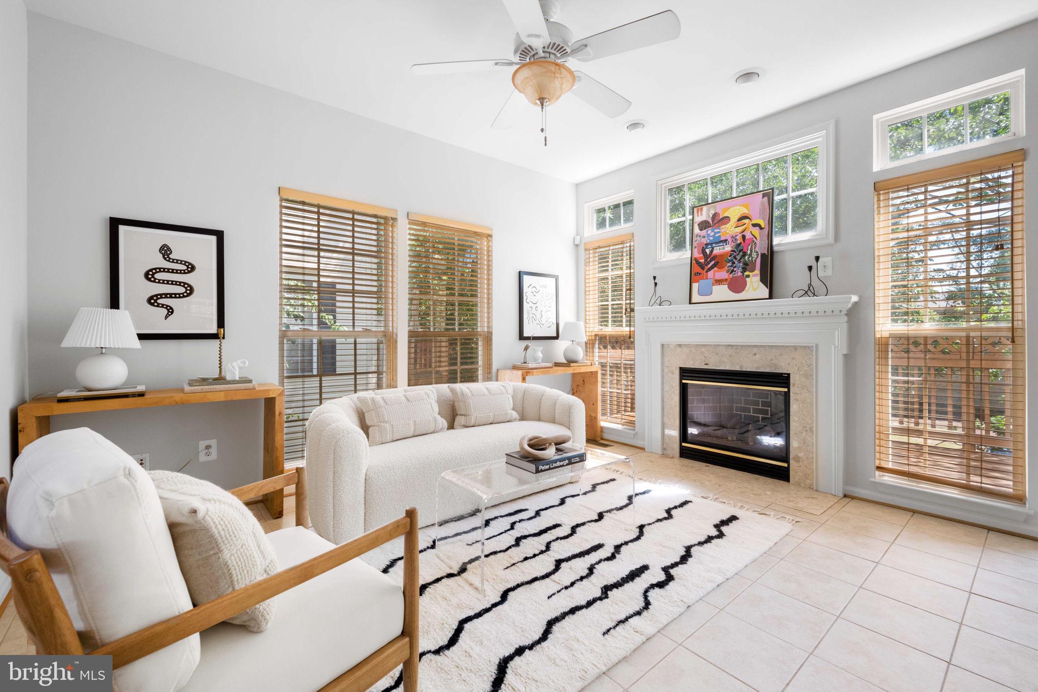 METRO PLACE AT DUNN LORING - Residential