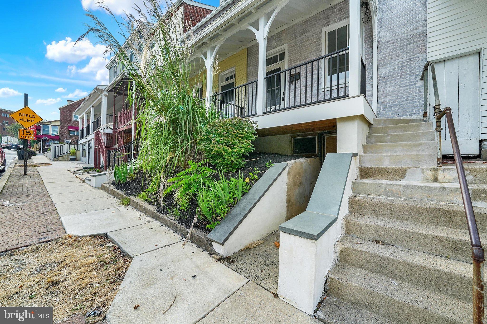 313 E STATE STREET