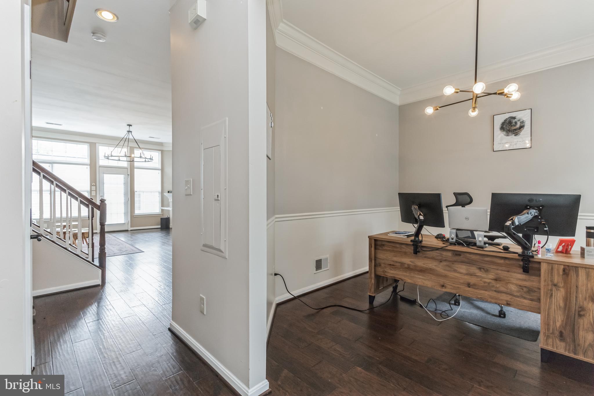 SOUTH RIDING - Residential Lease