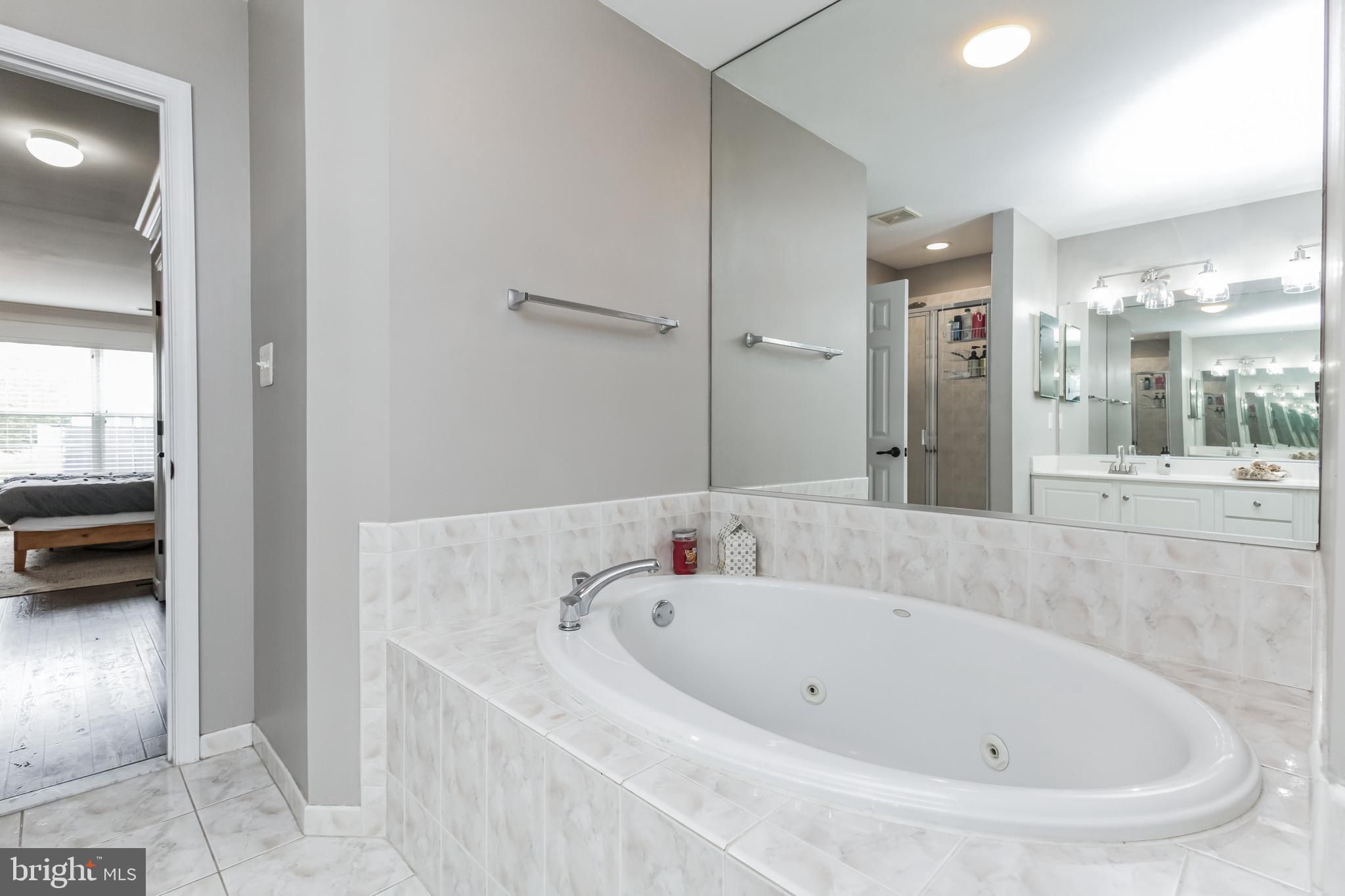 SOUTH RIDING - Residential Lease