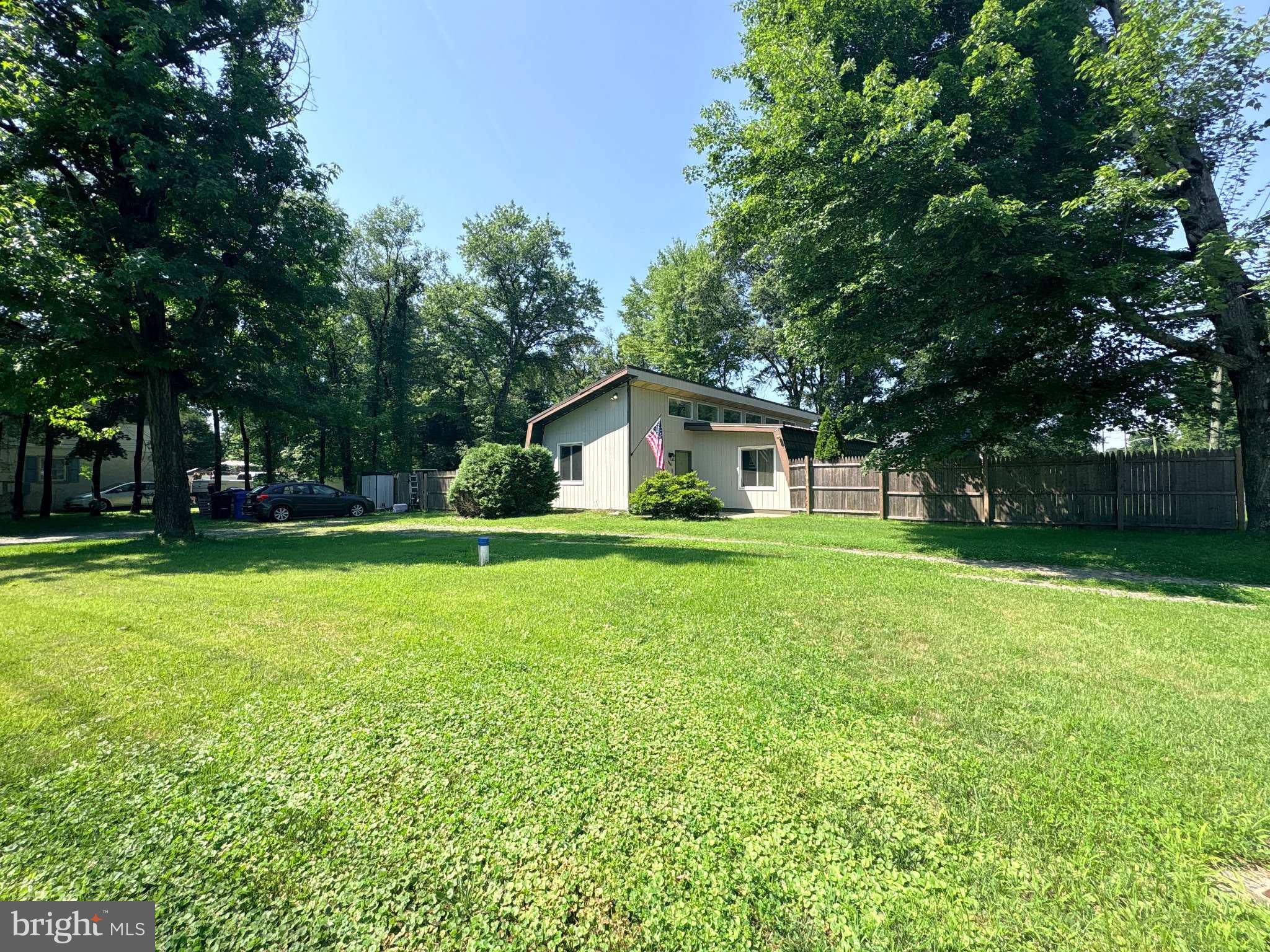 566 HARTFORD ROAD