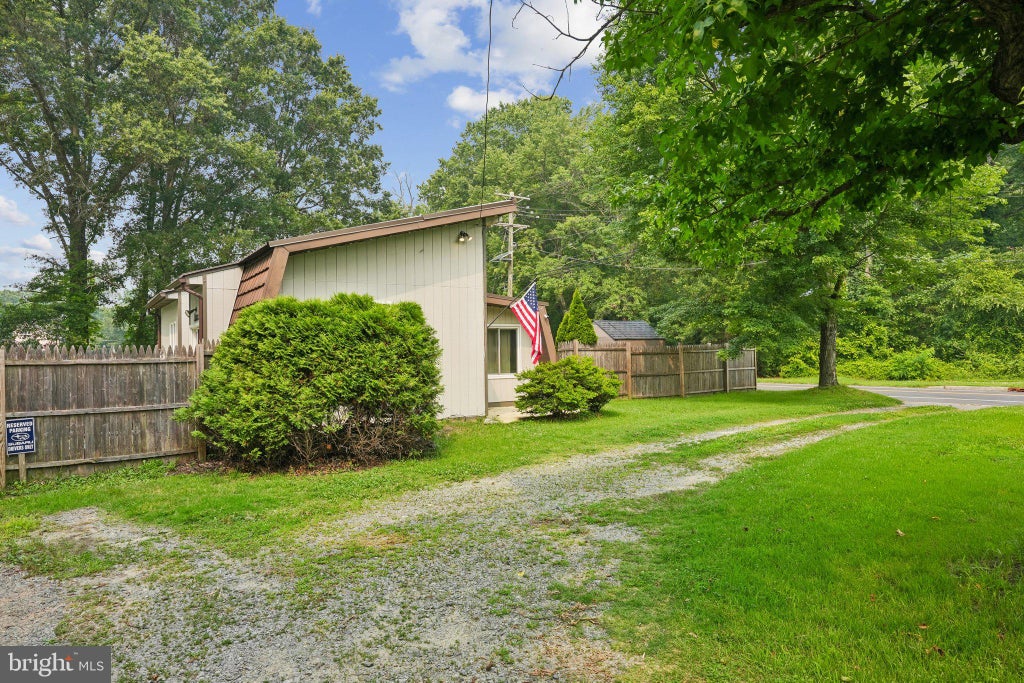 Photo of 566 Hartford Road, MOUNT LAUREL, NJ 08054 (MLS # NJBL2116340)