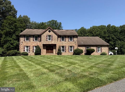Homes For Sale - 6140 Fishers Station Road<br/> LOTHIAN, MD 20711