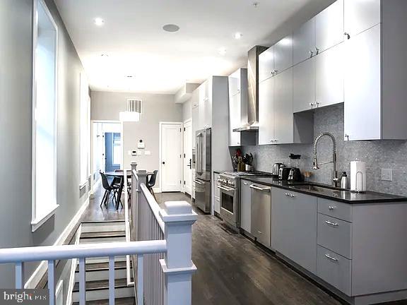 819 6TH STREET NW SUITE 3 ROOM