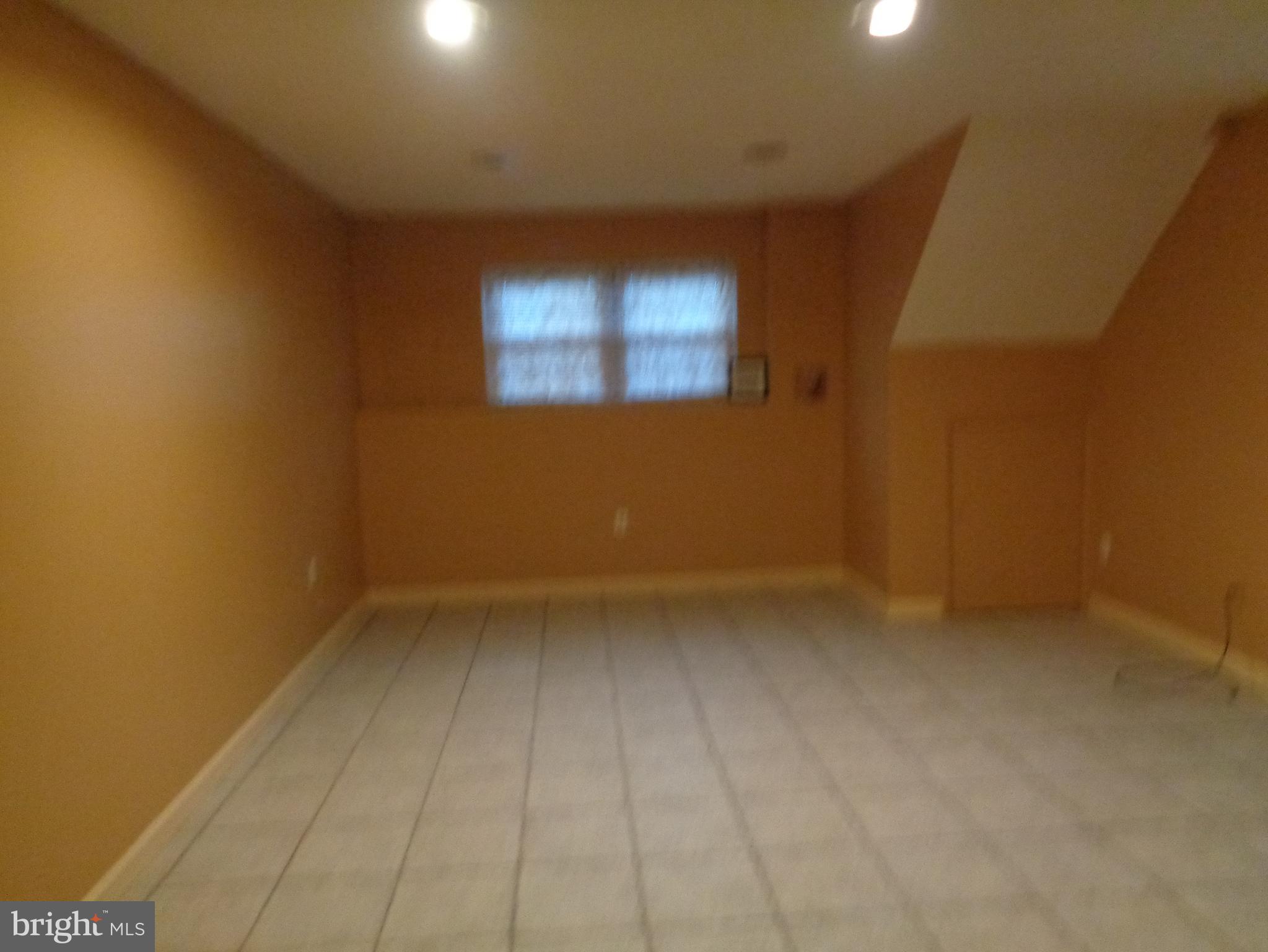 CARROLL CREST - Residential Lease